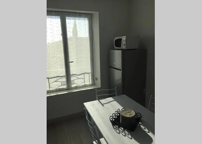 Apartment F2 Agreable Proche De Toute Commodite *